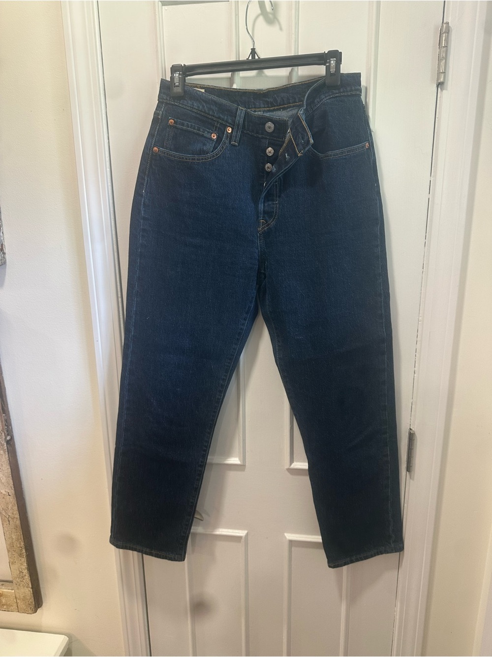Levi Women’s Dark Blue Relaxed Fit, cropped Button-Fly Jeans